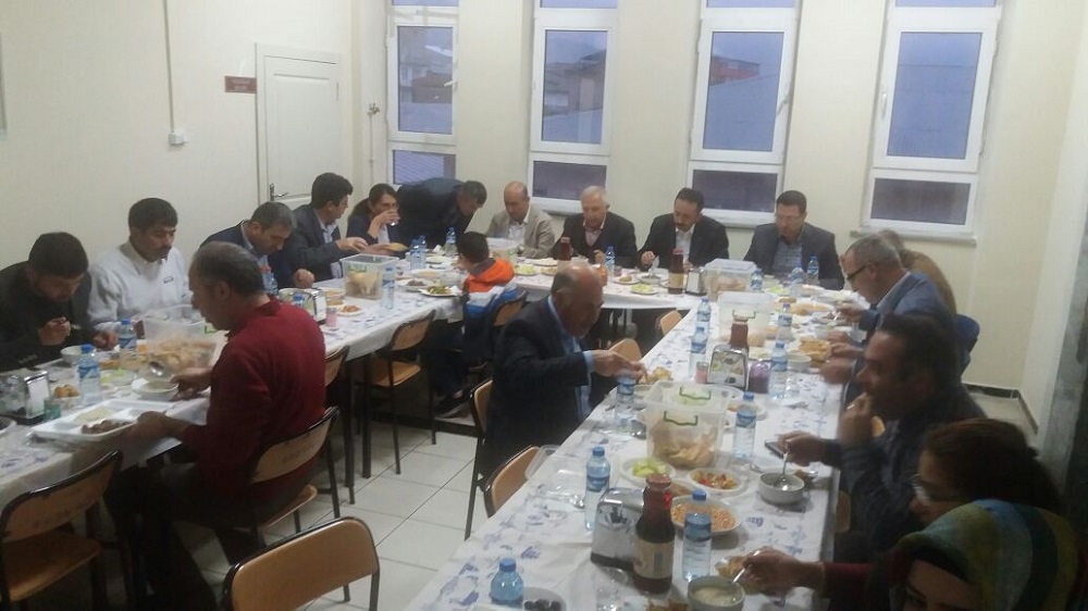 İftar Yemeği İftar Yemeği